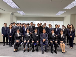 入社式.jpg