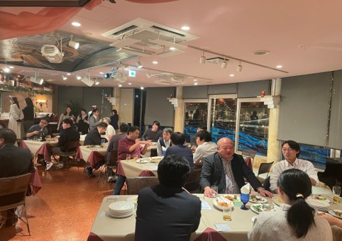 忘年会_歓談4.jpg